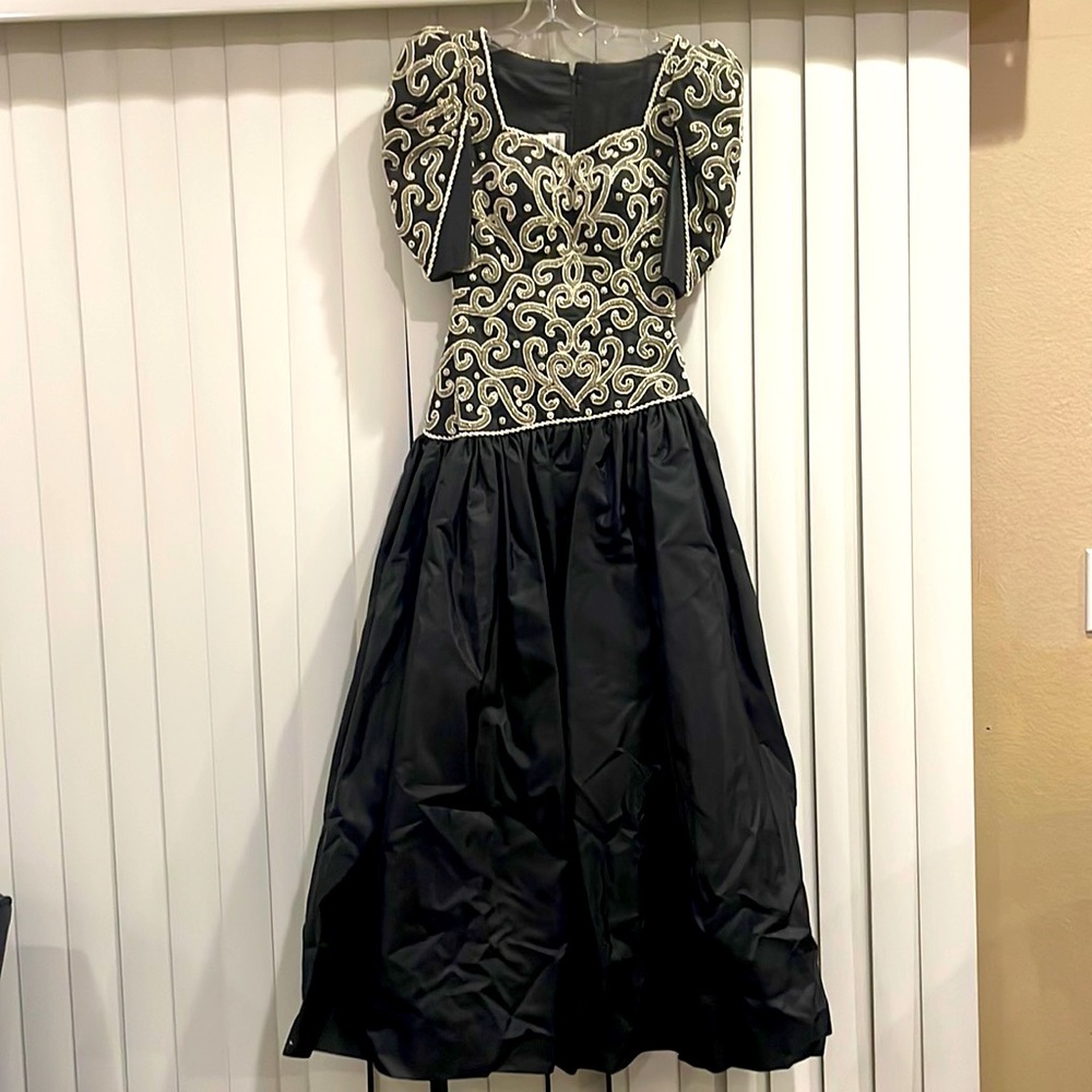 1996 Vintage black dress. Pearl and crystal beading.size 4